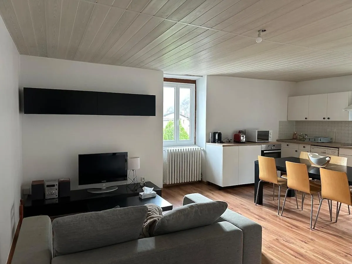 Bel Appartement Avec Wifi A Noyarey 0*,  France